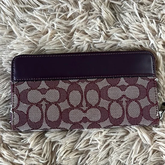 Auth COACH Long Zip Around Wallet in Signature Canvas - Picture 7 of 16